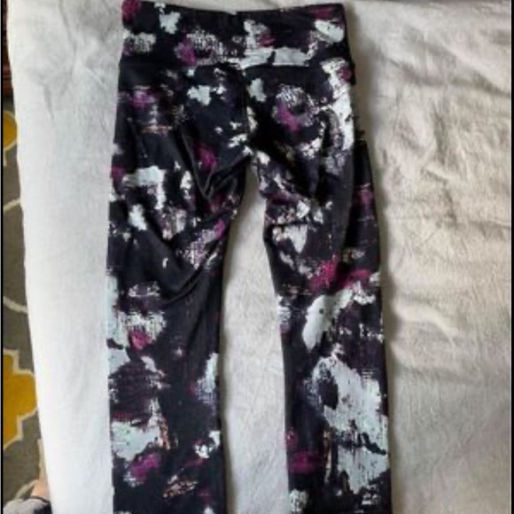 Lululemon cropped legging pink size 6 - Picture 6 of 6